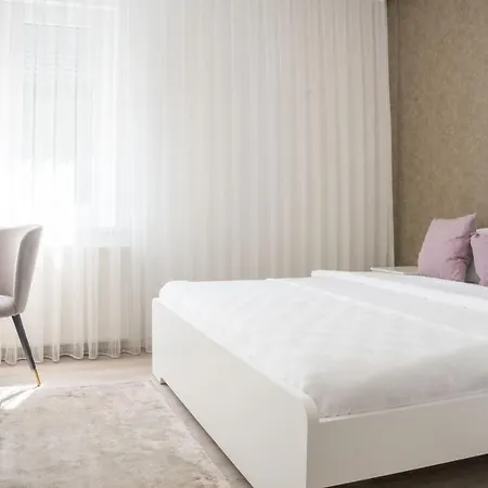 Morea 3* Λιουμπλιάνα